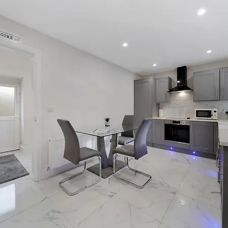 Вилла Glenside 'sleeping 4 Guests' Банкрана