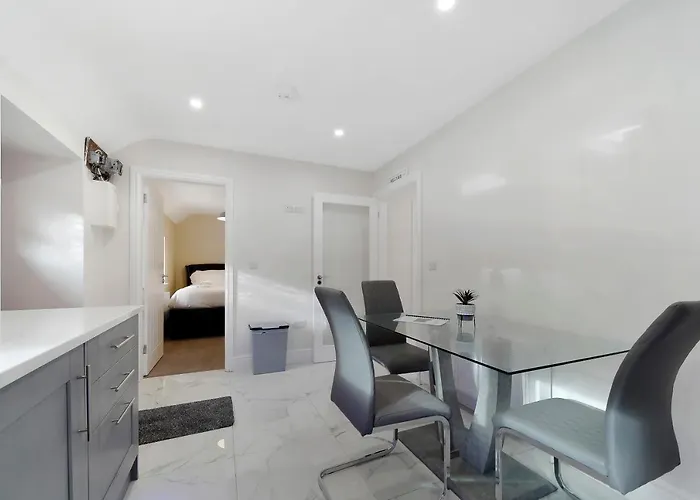 Glenside 'sleeping 4 Guests' ヴィラ バンクラナ